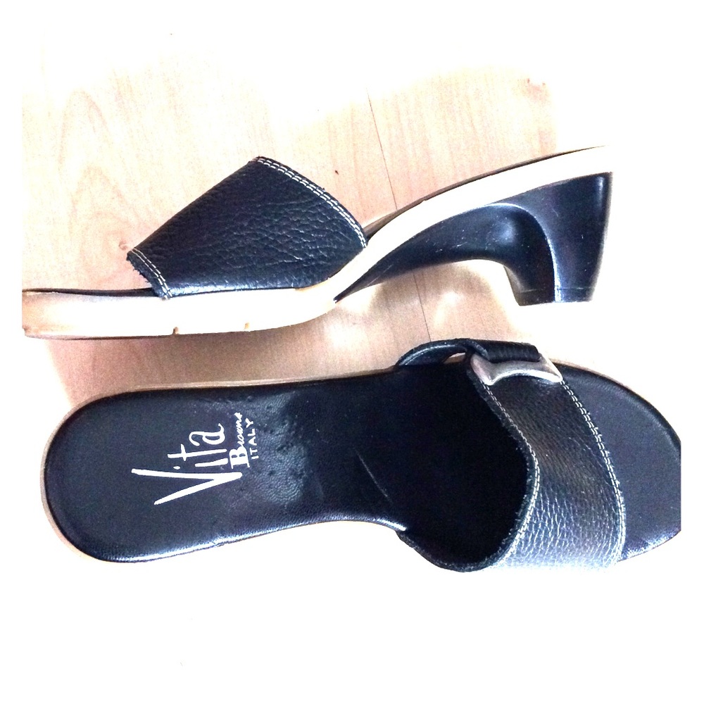 Black leather upper slides with silver details